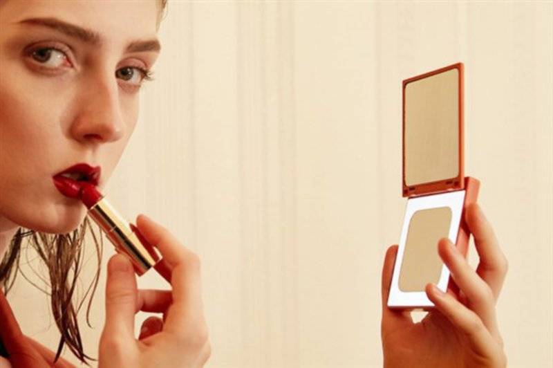 xiaomi powerbank makeup mirror1 | Technea.gr - Χρήσιμα νέα τεχνολογίας